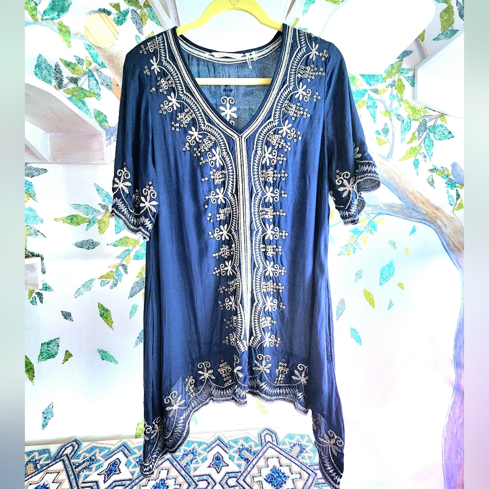 Beautiful Soft Surroundings Embroidered Tunic Blue S